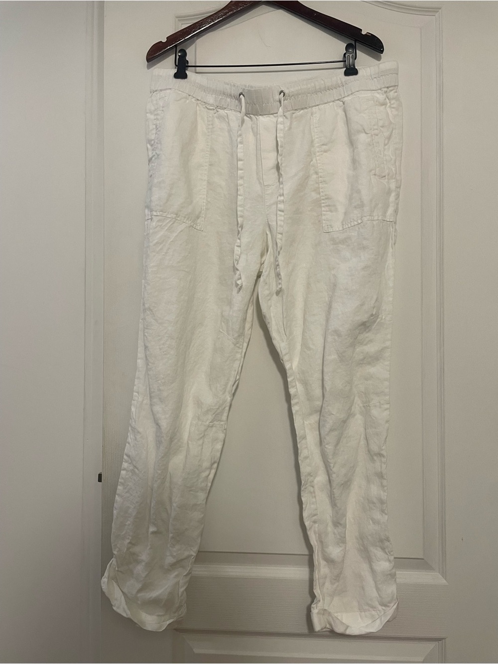 100% Linen Lord & Taylor White Elastic Waist Pants with Subtle Logo Tag